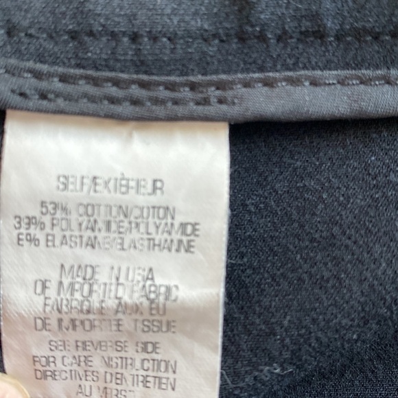 Theory high waisted pants with ankle zippers. Size 2.
C - Picture 10 of 16